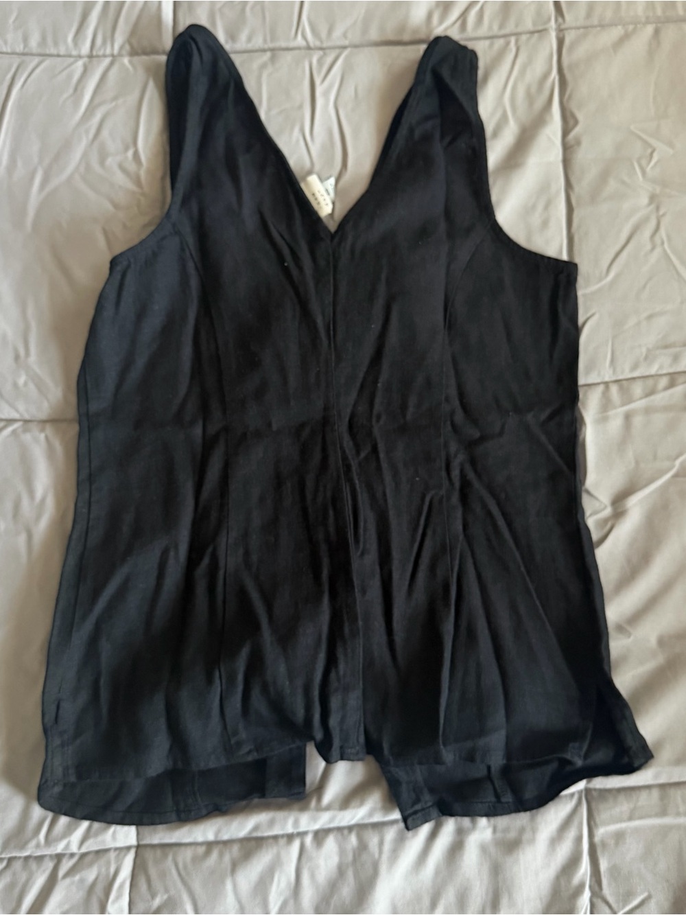BLACK LINEN TOP - Picture 2 of 4